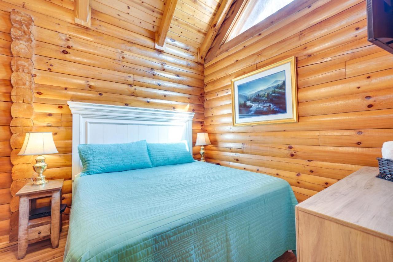 Lovely Gatlinburg Cabin With Private Hot Tub! Экстерьер фото